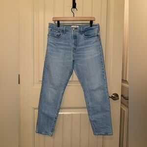 Levi’s Wedgie Jeans Medium Wash Women’s Size 31 Blue Denim Button Fly Big E Logo